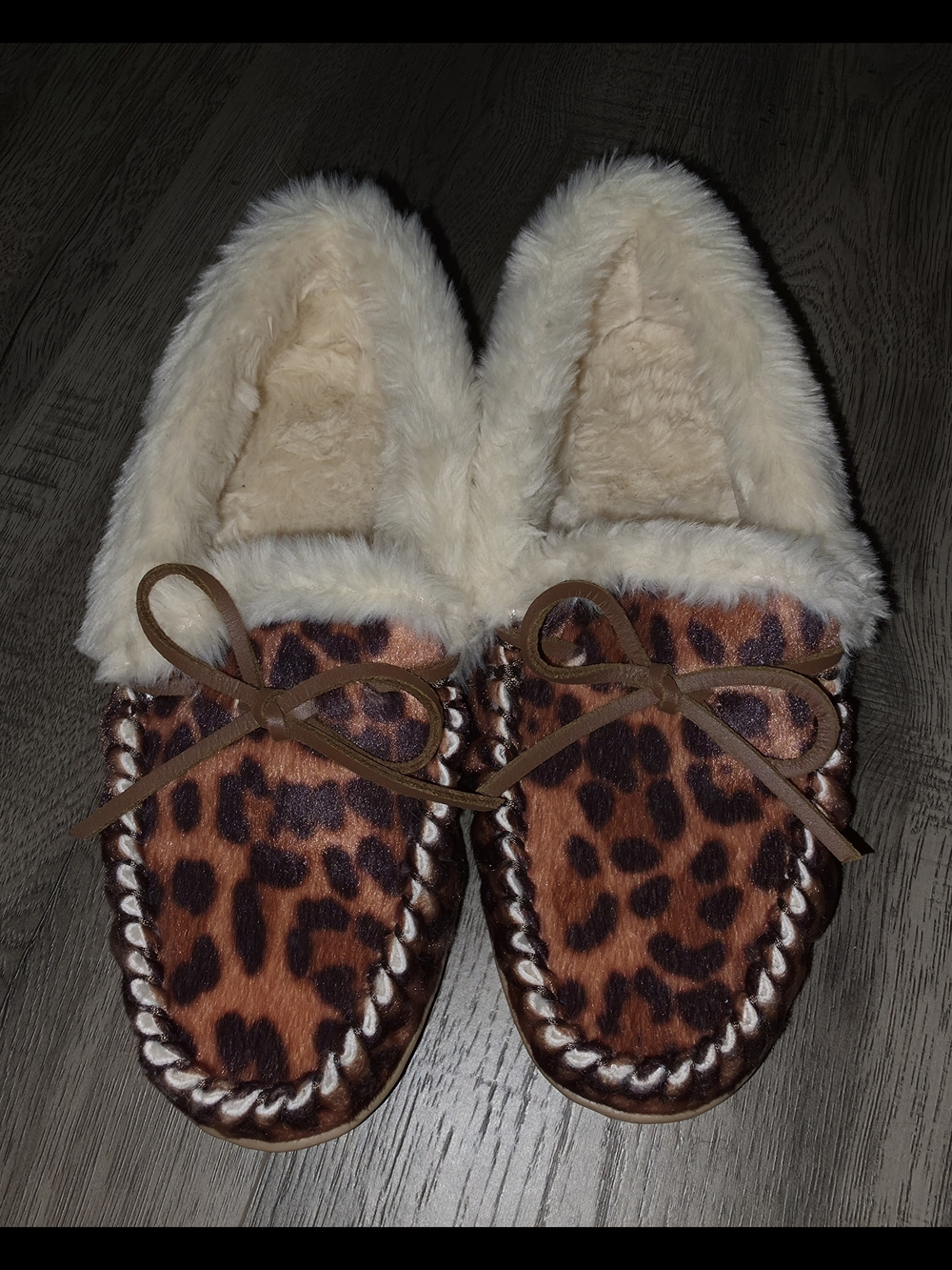 JCrew Leopard Faux-Fur Lined Women’s Moccasin Slippers